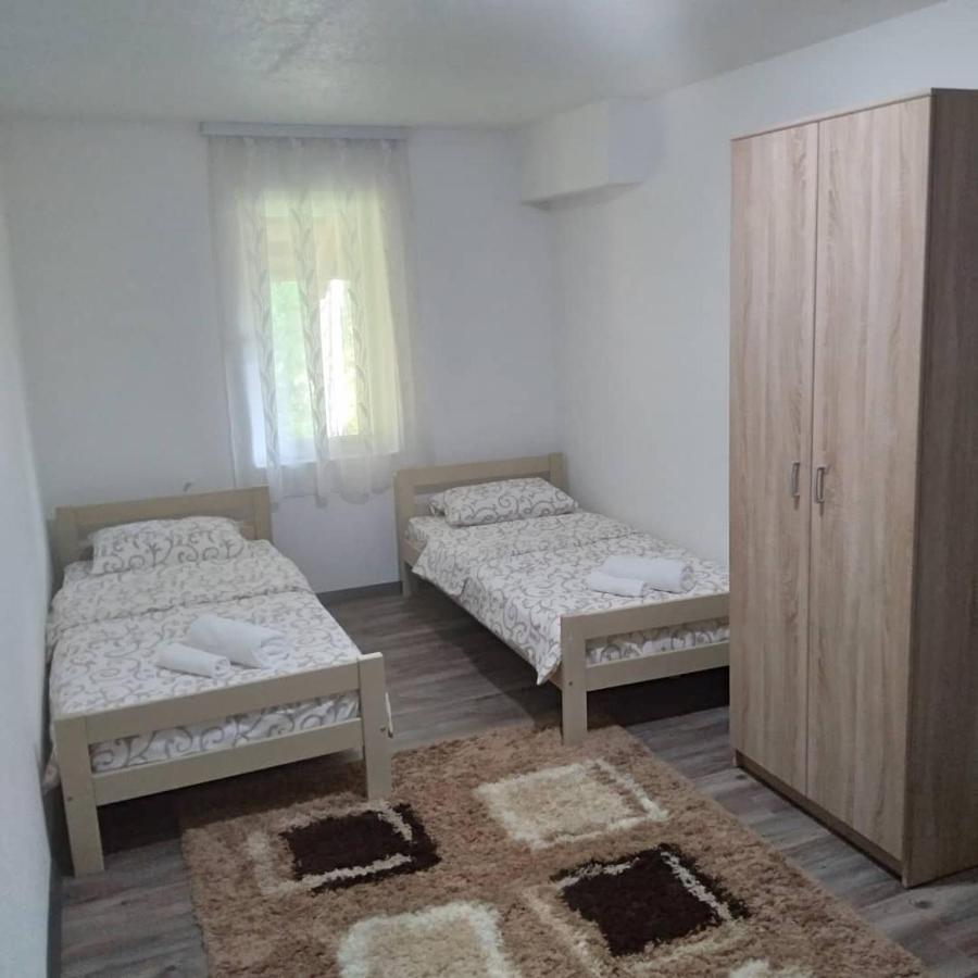Guest House Erdan Plav Bilik gambar